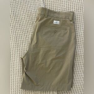Men’s Vineyard Vines Performance Khakis